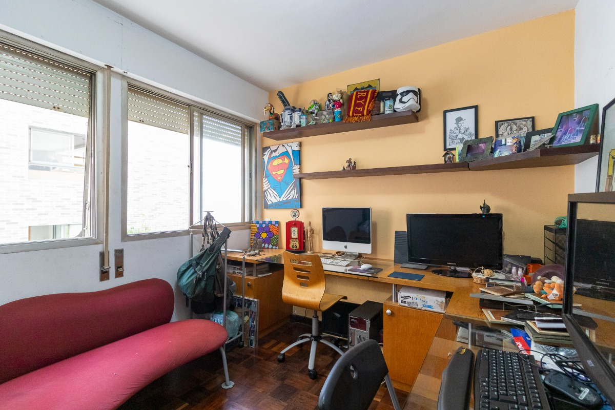 Apartamento à venda com 4 quartos, 140m² - Foto 18