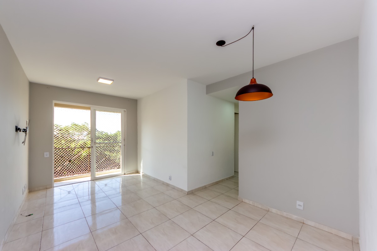 Apartamento à venda com 3 quartos, 61m² - Foto 1