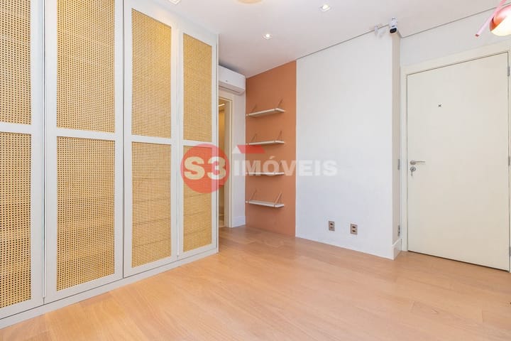 Apartamento à venda com 3 quartos, 244m² - Foto 19