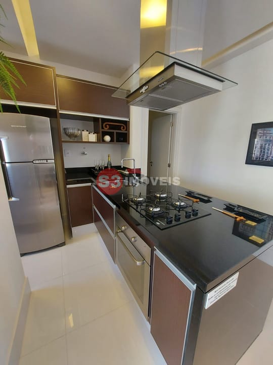 Apartamento para alugar com 1 quarto, 55m² - Foto 8