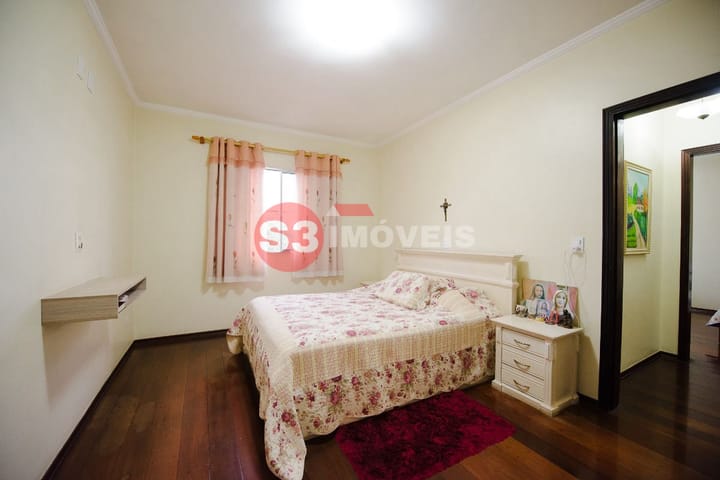 Casa à venda com 5 quartos, 310m² - Foto 9