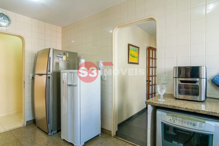 Apartamento à venda com 3 quartos, 177m² - Foto 23