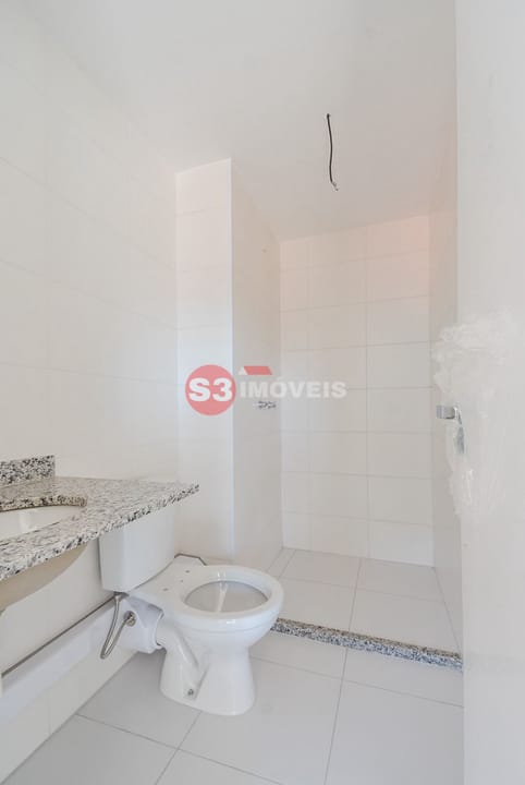 Apartamento à venda com 2 quartos, 66m² - Foto 17