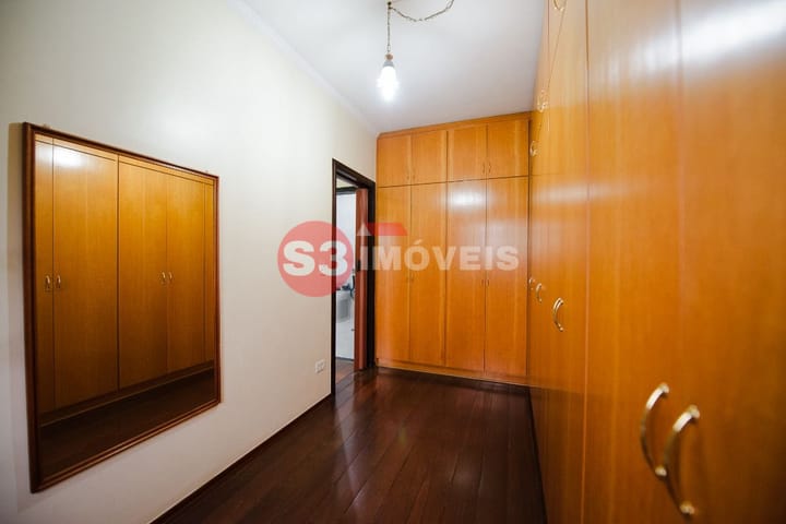 Casa à venda com 5 quartos, 310m² - Foto 11