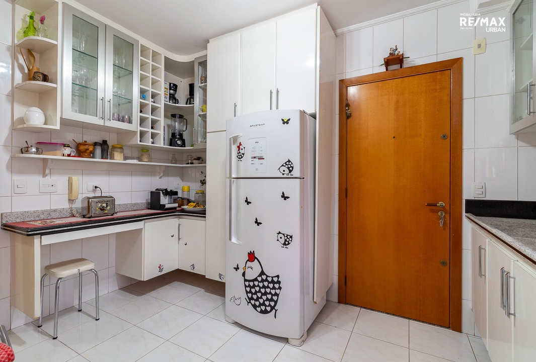 Apartamento à venda com 4 quartos, 146m² - Foto 28