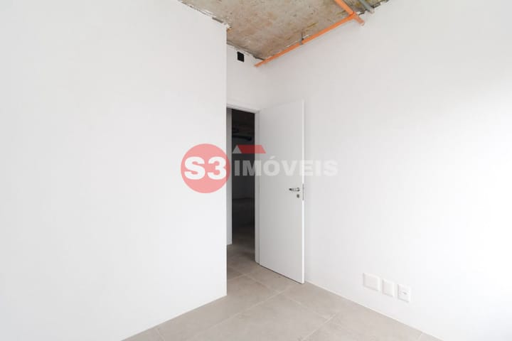 Apartamento à venda com 3 quartos, 105m² - Foto 18