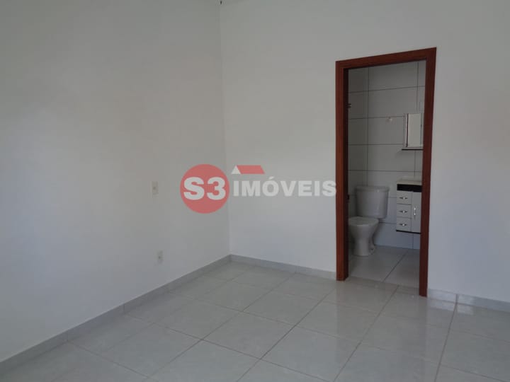 Casa à venda com 6 quartos, 250m² - Foto 39