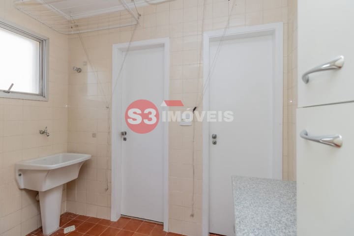 Apartamento à venda com 2 quartos, 70m² - Foto 18