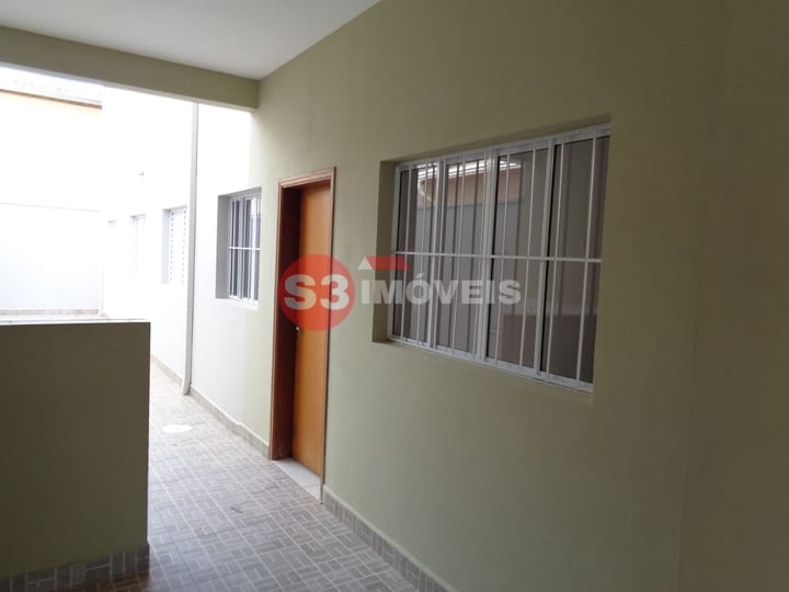 Casa à venda com 6 quartos, 250m² - Foto 24