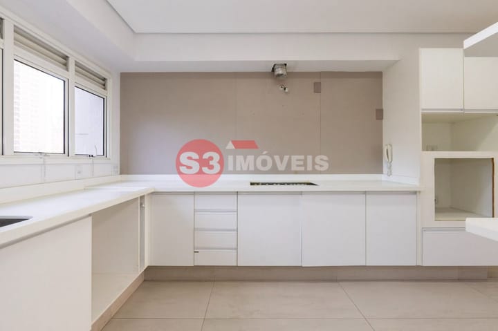 Apartamento à venda com 3 quartos, 235m² - Foto 24