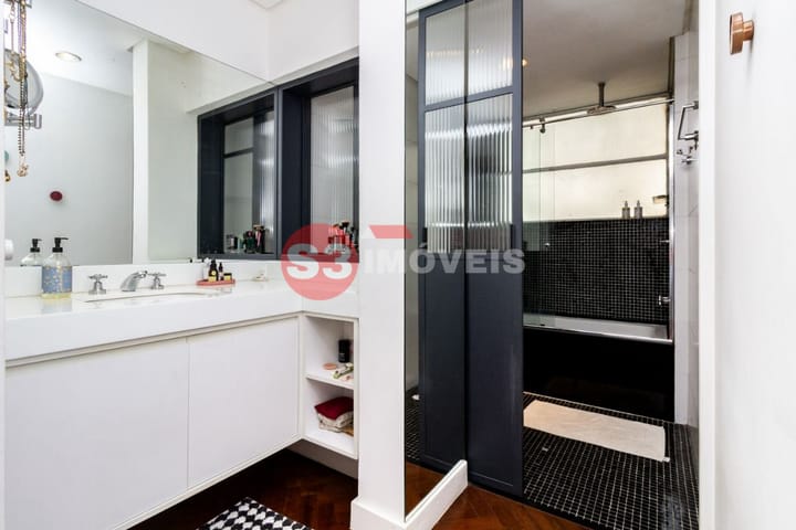 Apartamento à venda com 3 quartos, 230m² - Foto 12