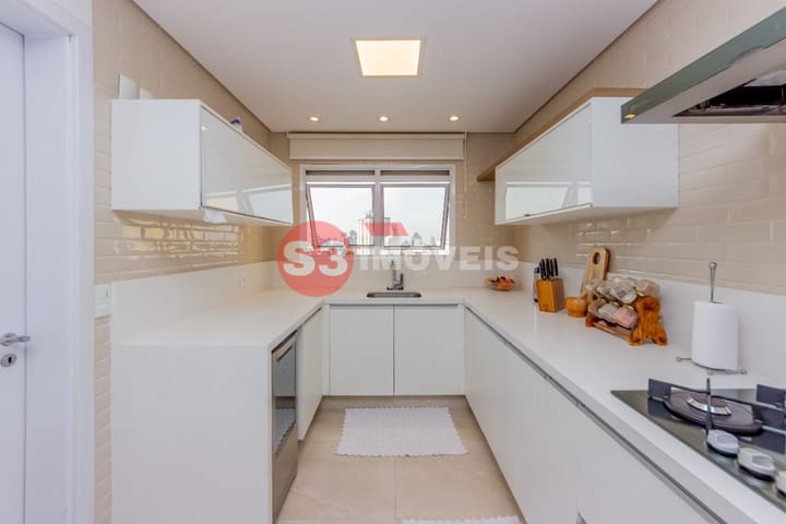 Apartamento à venda com 4 quartos, 250m² - Foto 13