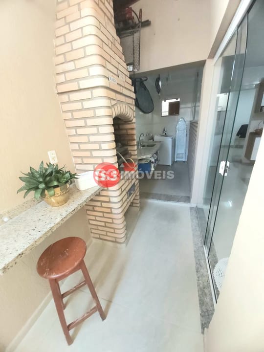 Casa à venda com 3 quartos, 228m² - Foto 18