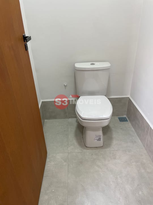 Casa à venda e aluguel com 2 quartos, 140m² - Foto 10