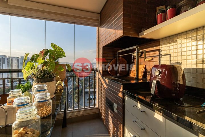 Apartamento à venda com 3 quartos, 168m² - Foto 6