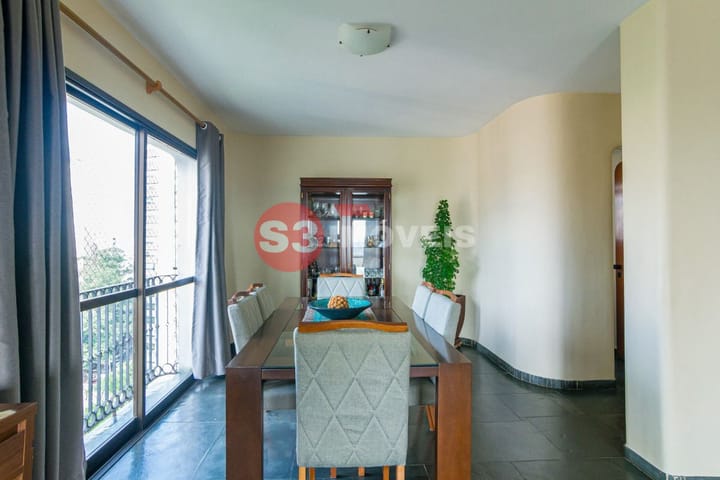 Apartamento à venda com 3 quartos, 177m² - Foto 9