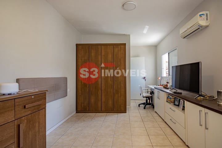 Casa à venda com 4 quartos, 179m² - Foto 50