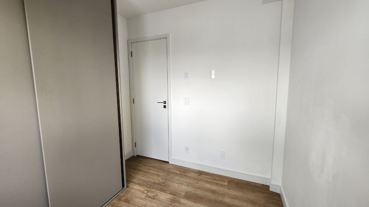 Apartamento à venda com 2 quartos, 59m² - Foto 15