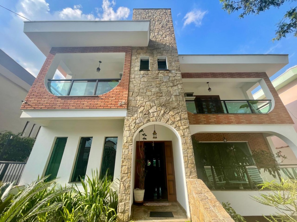 Casa à venda com 5 quartos, 780m² - Foto 1