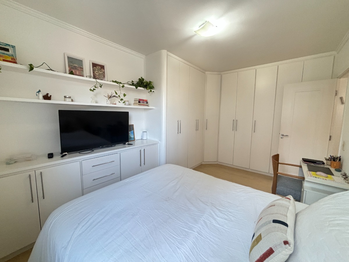 Apartamento à venda com 2 quartos, 79m² - Foto 11