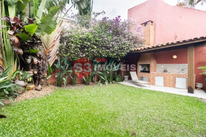 Casa à venda com 3 quartos, 300m² - Foto 23