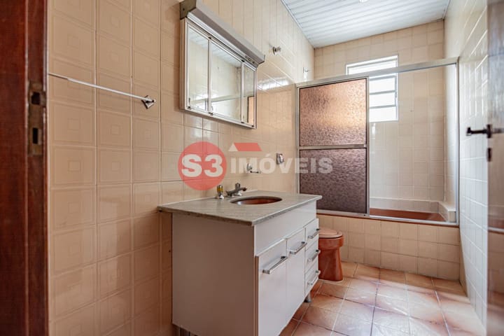 Casa à venda com 4 quartos, 200m² - Foto 10