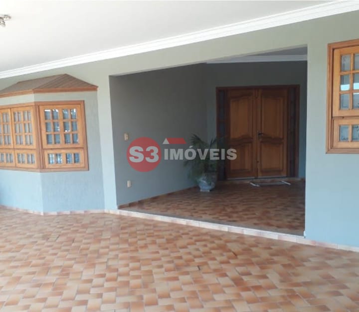 Casa à venda com 3 quartos, 300m² - Foto 16