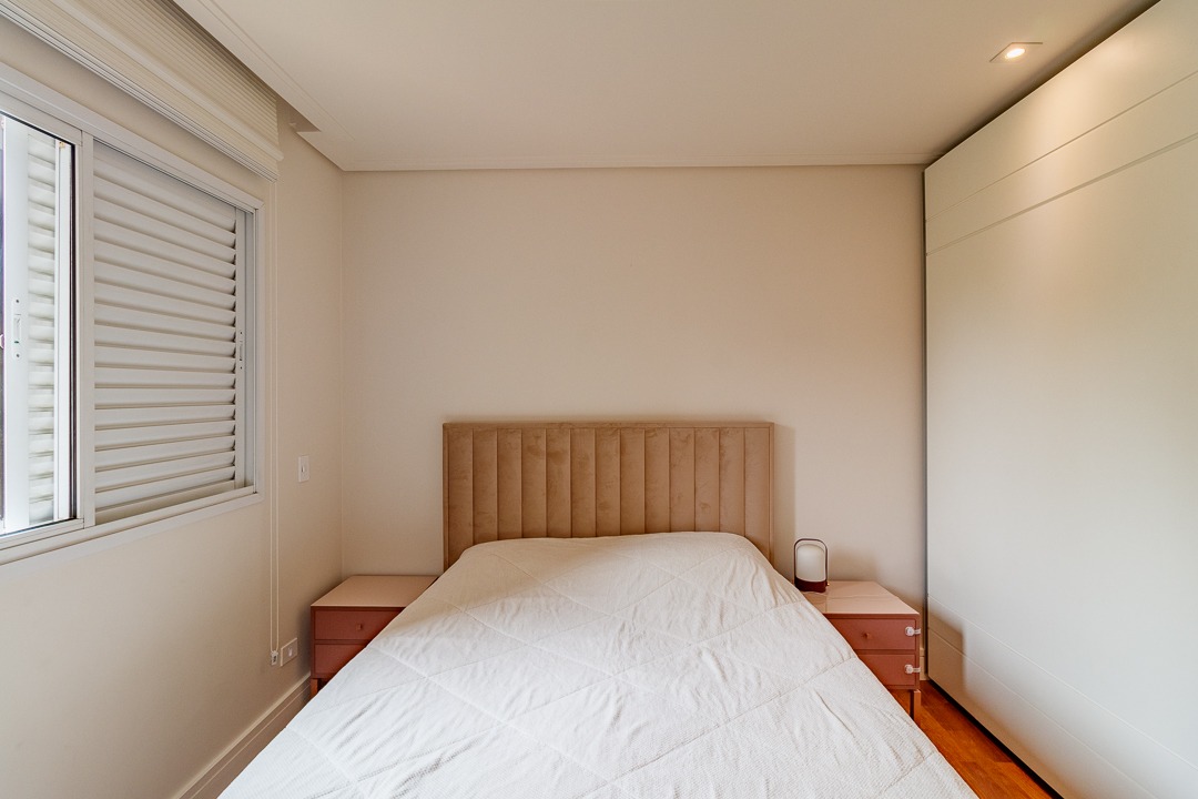 Apartamento à venda com 3 quartos, 137m² - Foto 11