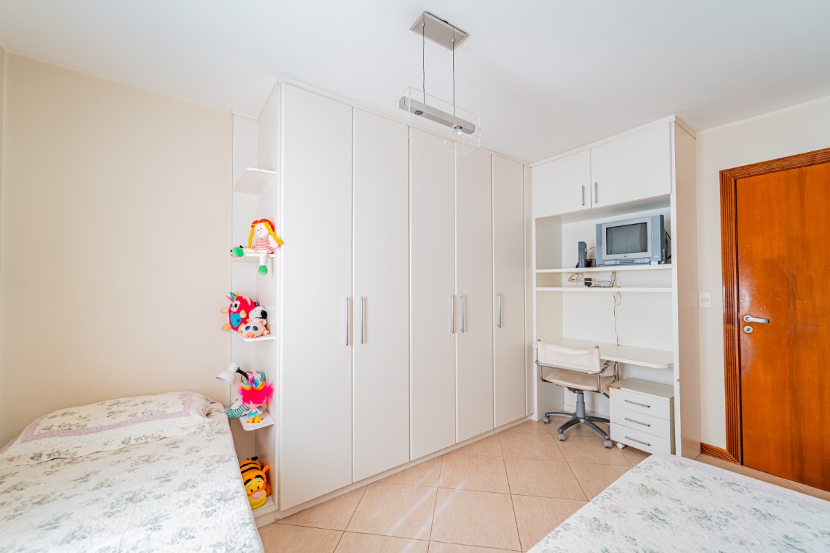 Apartamento à venda com 4 quartos, 123m² - Foto 8