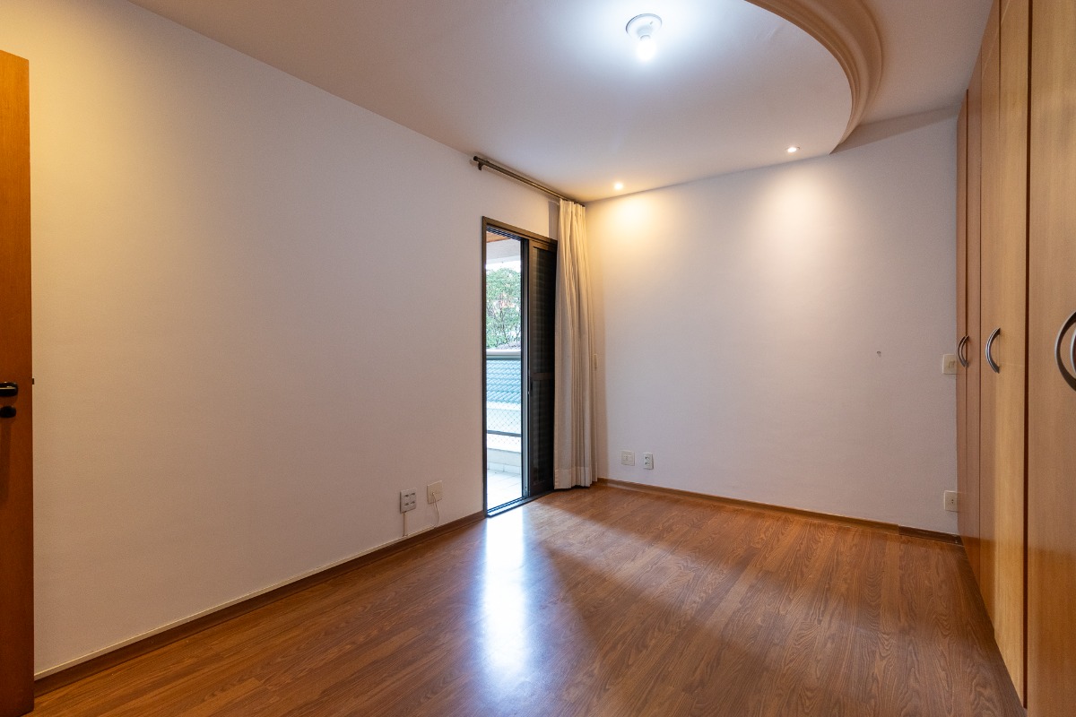 Apartamento à venda com 3 quartos, 110m² - Foto 23