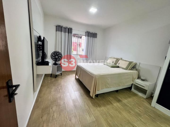 Casa à venda com 2 quartos, 168m² - Foto 11