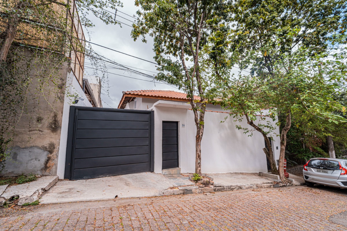 Casa à venda com 3 quartos, 360m² - Foto 2