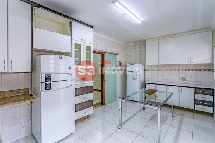 Casa à venda com 3 quartos, 172m² - Foto 18