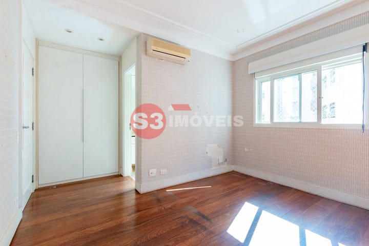 Apartamento à venda com 4 quartos, 211m² - Foto 18