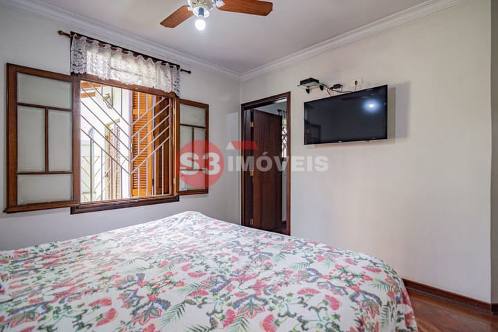 Casa à venda com 3 quartos, 250m² - Foto 33