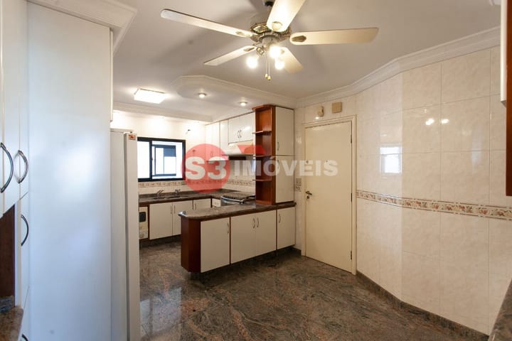 Cobertura à venda com 3 quartos, 260m² - Foto 11