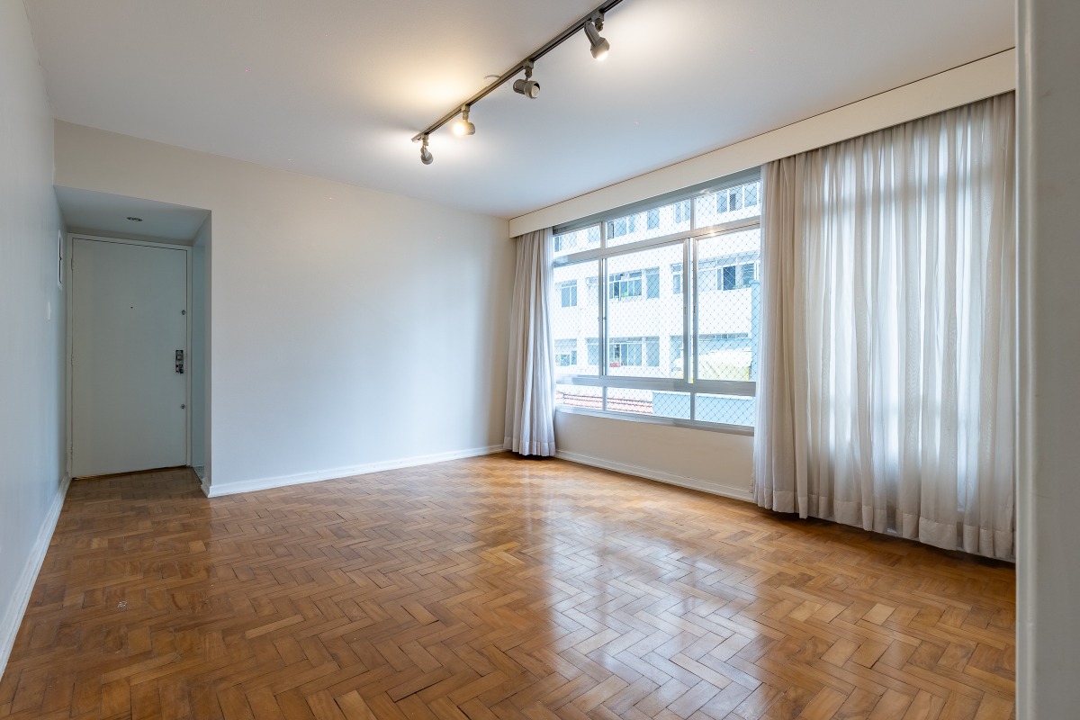 Apartamento à venda com 2 quartos, 82m² - Foto 2