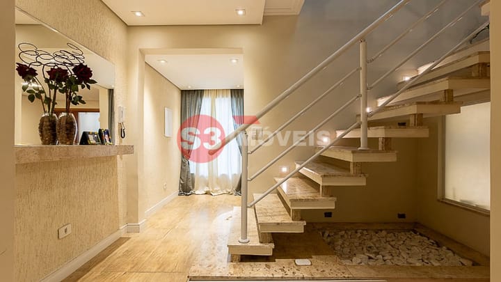 Casa à venda com 4 quartos, 300m² - Foto 8