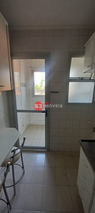 Apartamento à venda com 2 quartos, 62m² - Foto 7