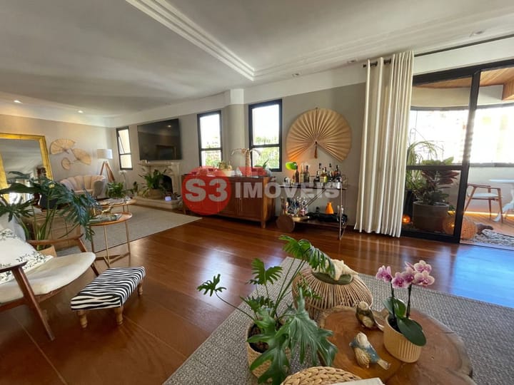 Apartamento à venda com 4 quartos, 198m² - Foto 47