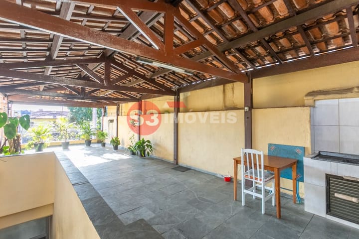 Casa à venda com 4 quartos, 228m² - Foto 27