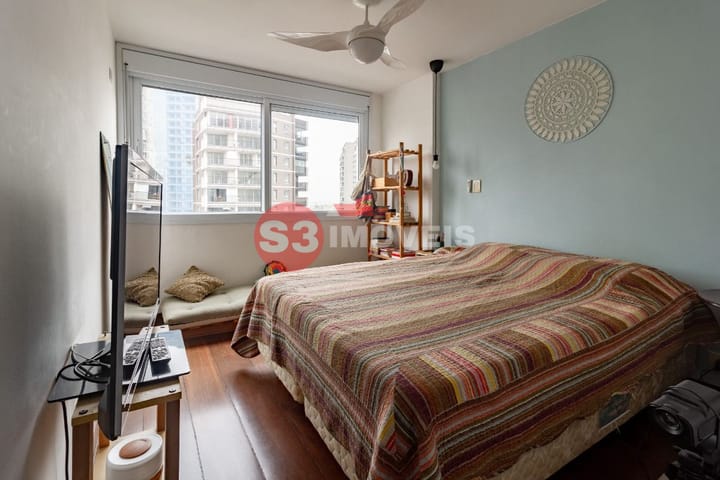 Apartamento à venda com 2 quartos, 95m² - Foto 1