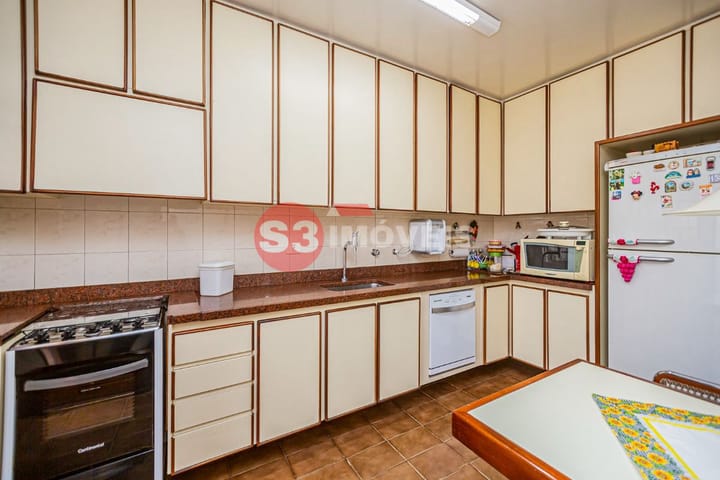 Casa à venda com 2 quartos, 160m² - Foto 8