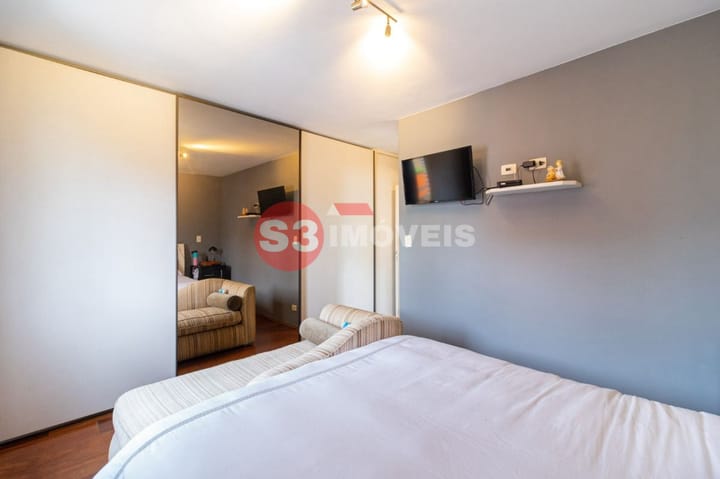 Apartamento à venda com 3 quartos, 130m² - Foto 13