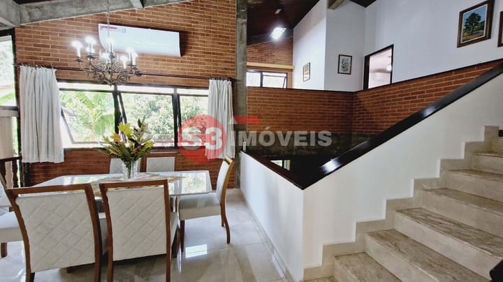 Casa à venda com 3 quartos, 245m² - Foto 16