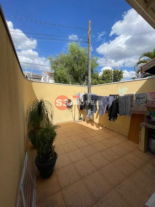 Casa à venda com 4 quartos, 220m² - Foto 17