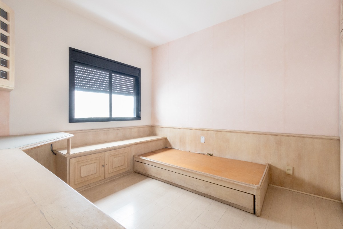 Apartamento à venda com 3 quartos, 200m² - Foto 21