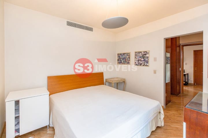 Apartamento à venda com 3 quartos, 219m² - Foto 17