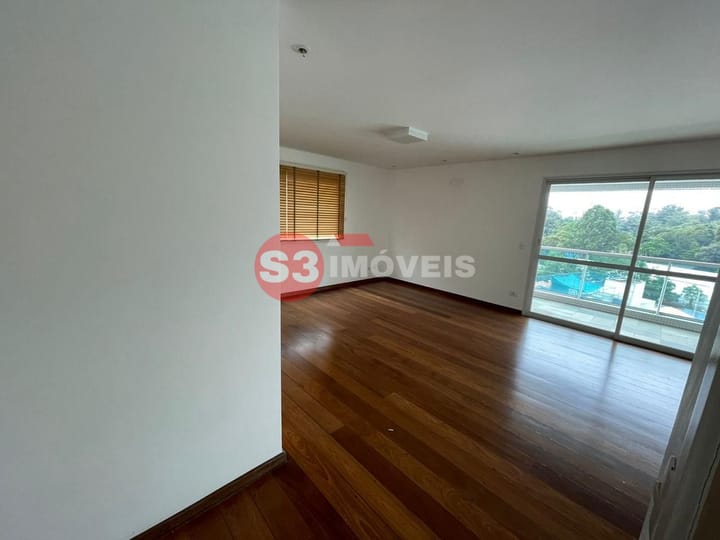 Apartamento à venda com 3 quartos, 234m² - Foto 5