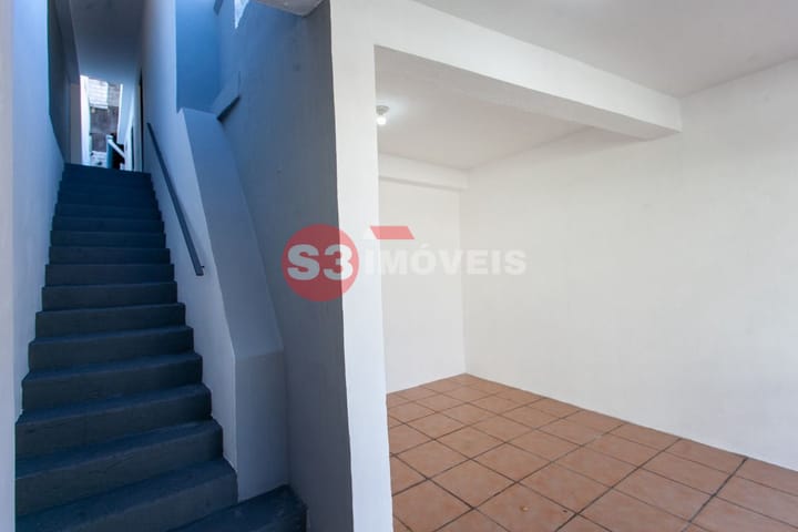 Casa à venda com 2 quartos, 80m² - Foto 11